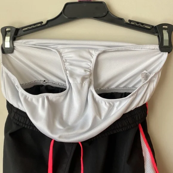 Nike Girls Dri-Fit Shorts, Size Small - Picture 7 of 7